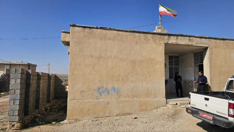 مشارکت در احداث مدرسه یک کلاسه طریق القدس روستای پشت جو شهرستان پل دختر