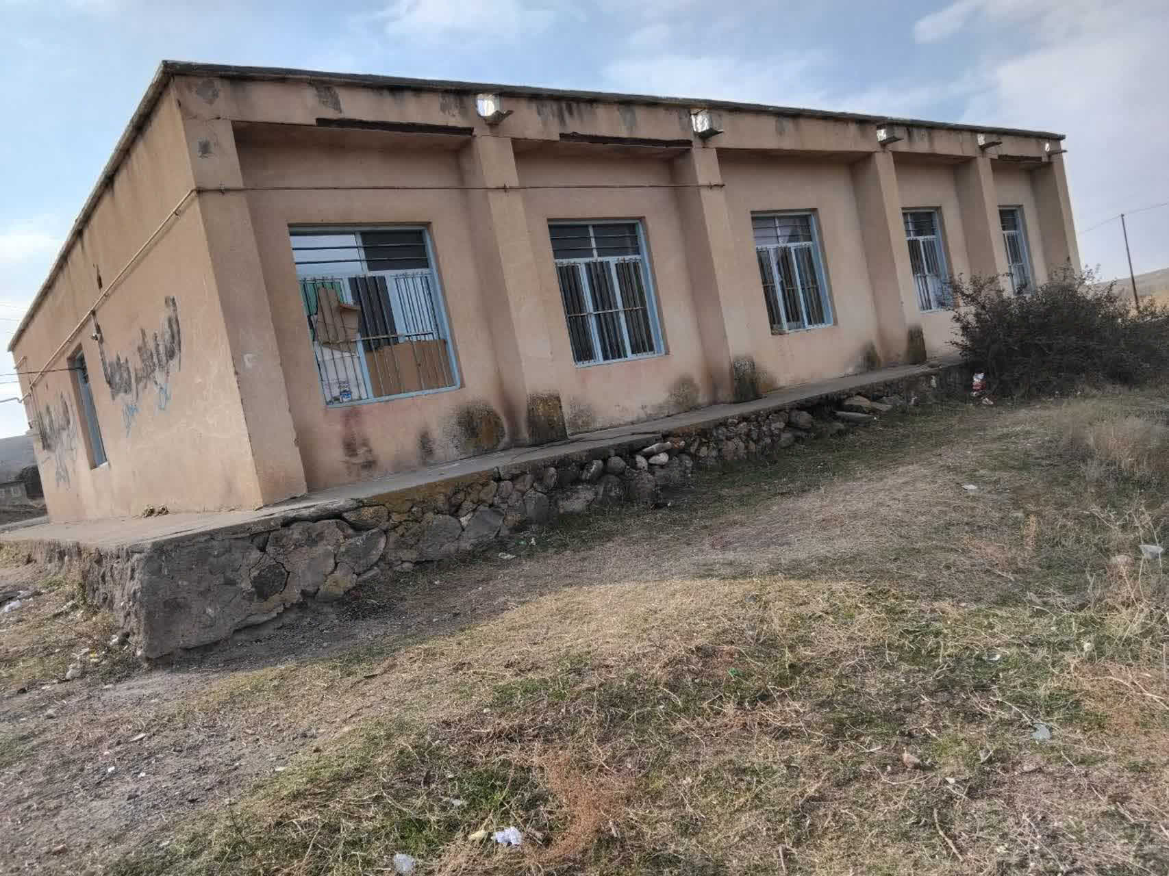 مشارکت در احداث مدرسه دو کلاسه باقرالعلوم روستای حاجیلو مشگین شهر