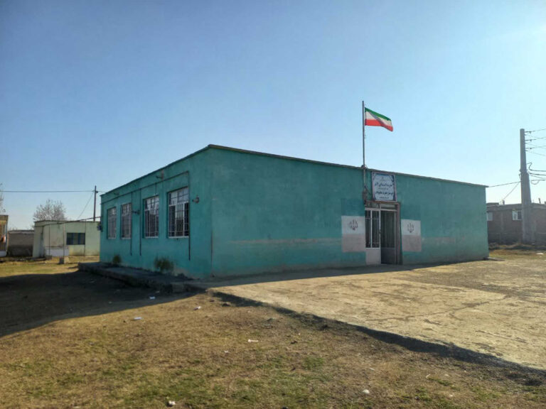 مشارکت در احداث مدرسه شش کلاسه روستای حلاجلارپارس آباد