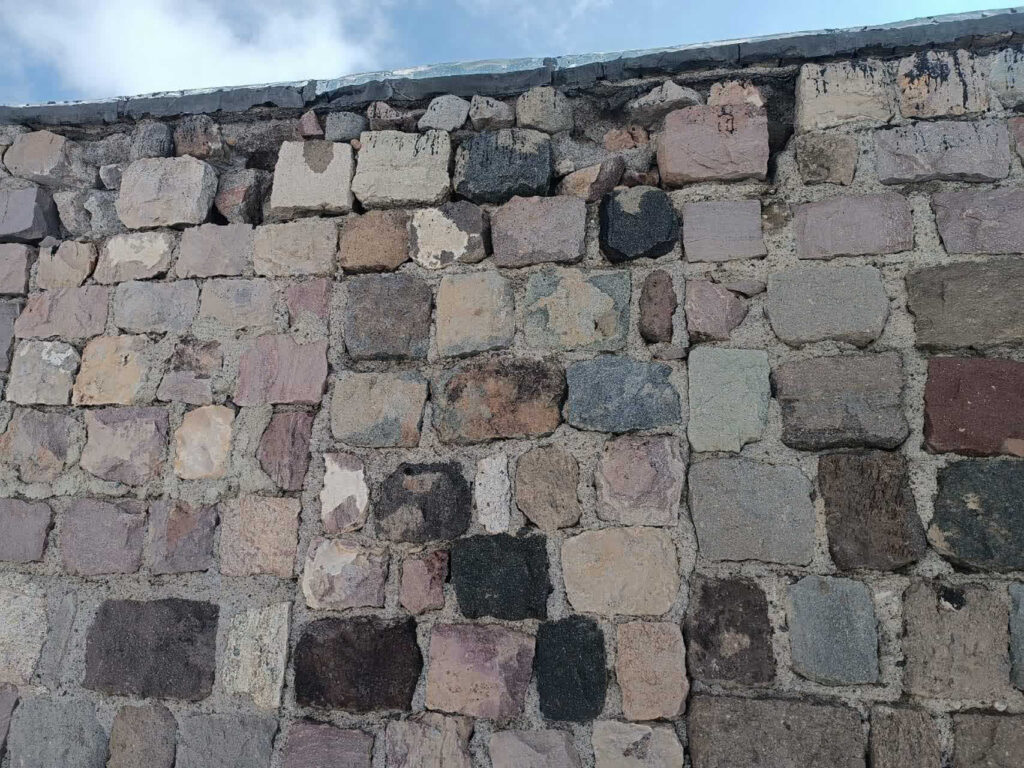 مشارکت در احداث مدرسه سه کلاسه سنایی روستای آقامیرلو کوثر