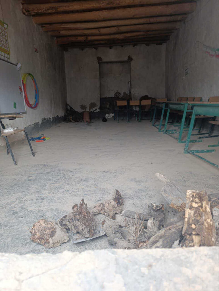 مشارکت در احداث مدرسه دو کلاسه شهید مصطفی خمینی روستای سرتنگ برزه