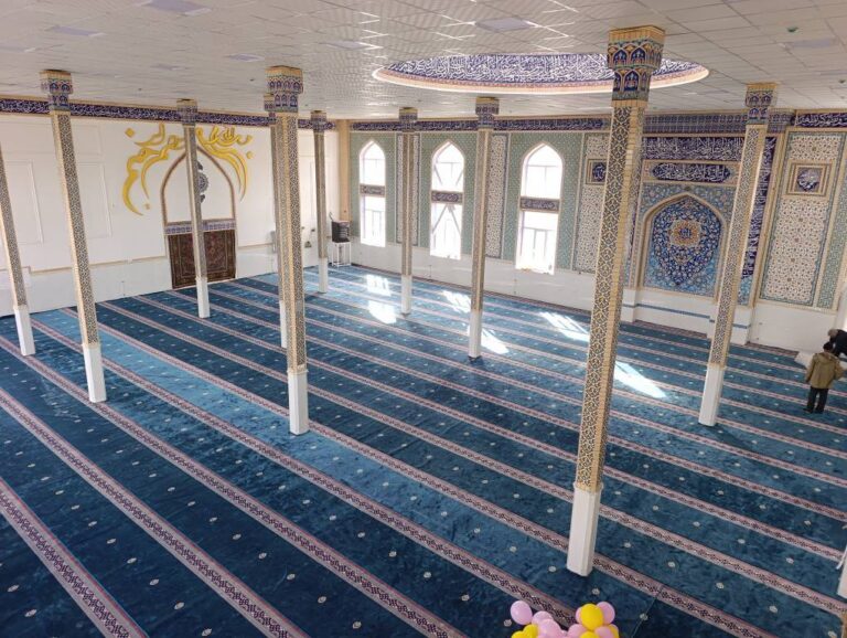 در راستای اجرای طرح ملی «نور»؛ تجهیز و فرش‌کاری مسجد علی‌ابن‌ابیطالب(ع) در سربیشه